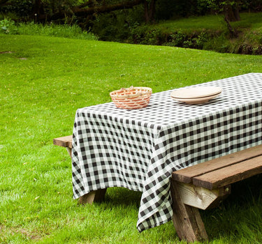 Bargain 60 X 102 In. Rectangular Tablecloth Black & White Checkered