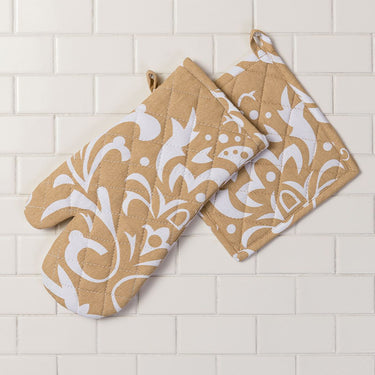 Vintage Royalty Cotton Oven Mitt / Pot Holder Set 4 Pack Latte & White